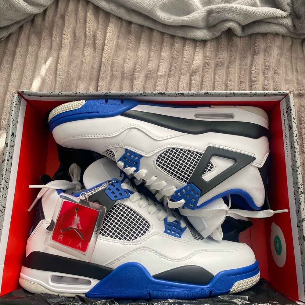 Jordan 4 Motorsport